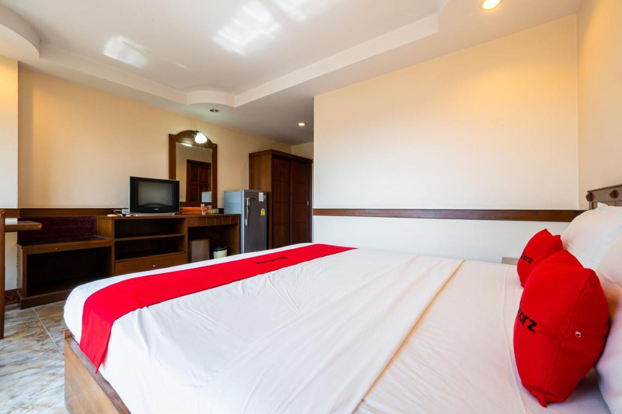 Hotel RedDoorz Navin Mansion 3 Pattaya Zewnętrze zdjęcie