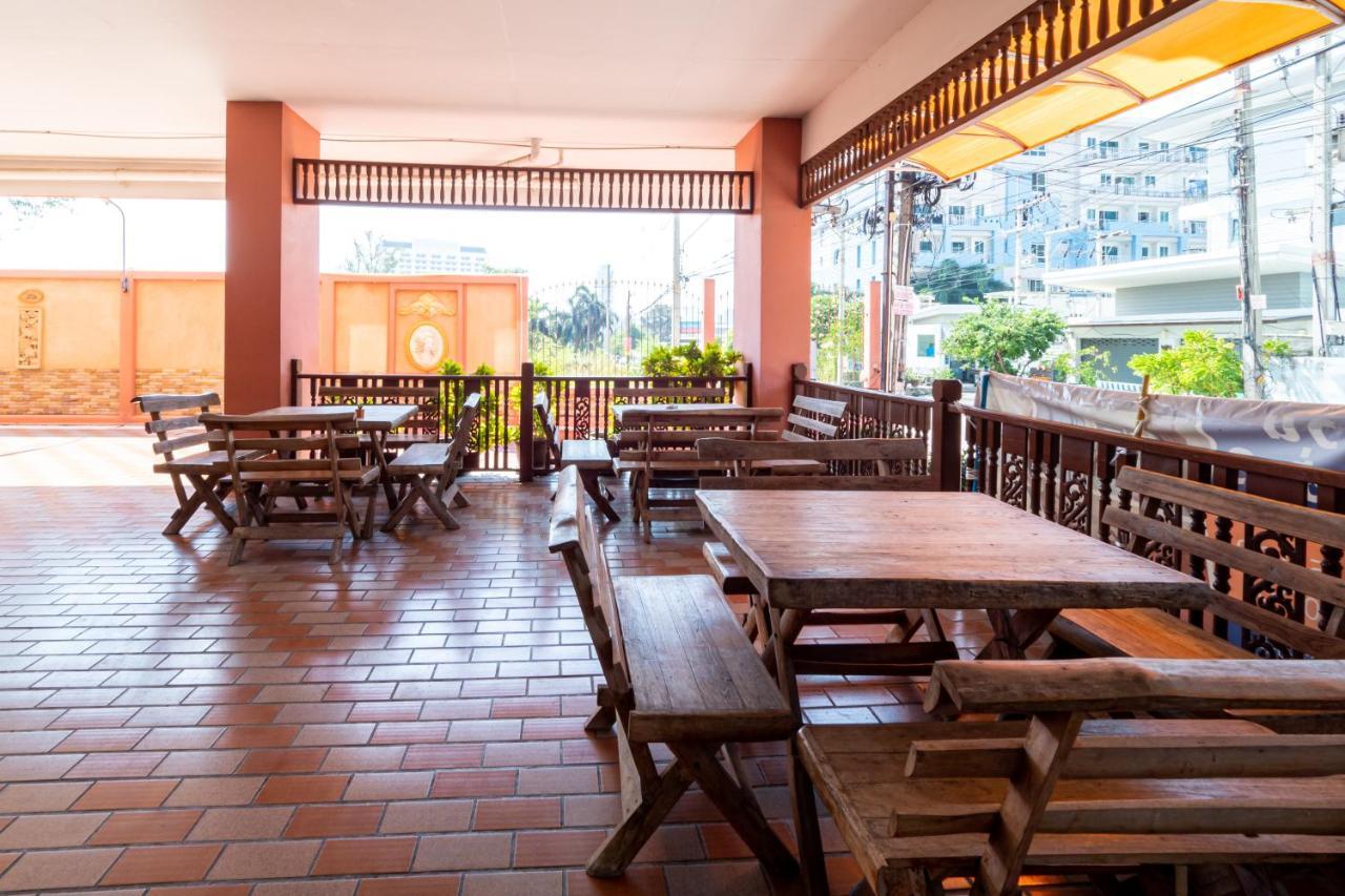 Hotel RedDoorz Navin Mansion 3 Pattaya Zewnętrze zdjęcie