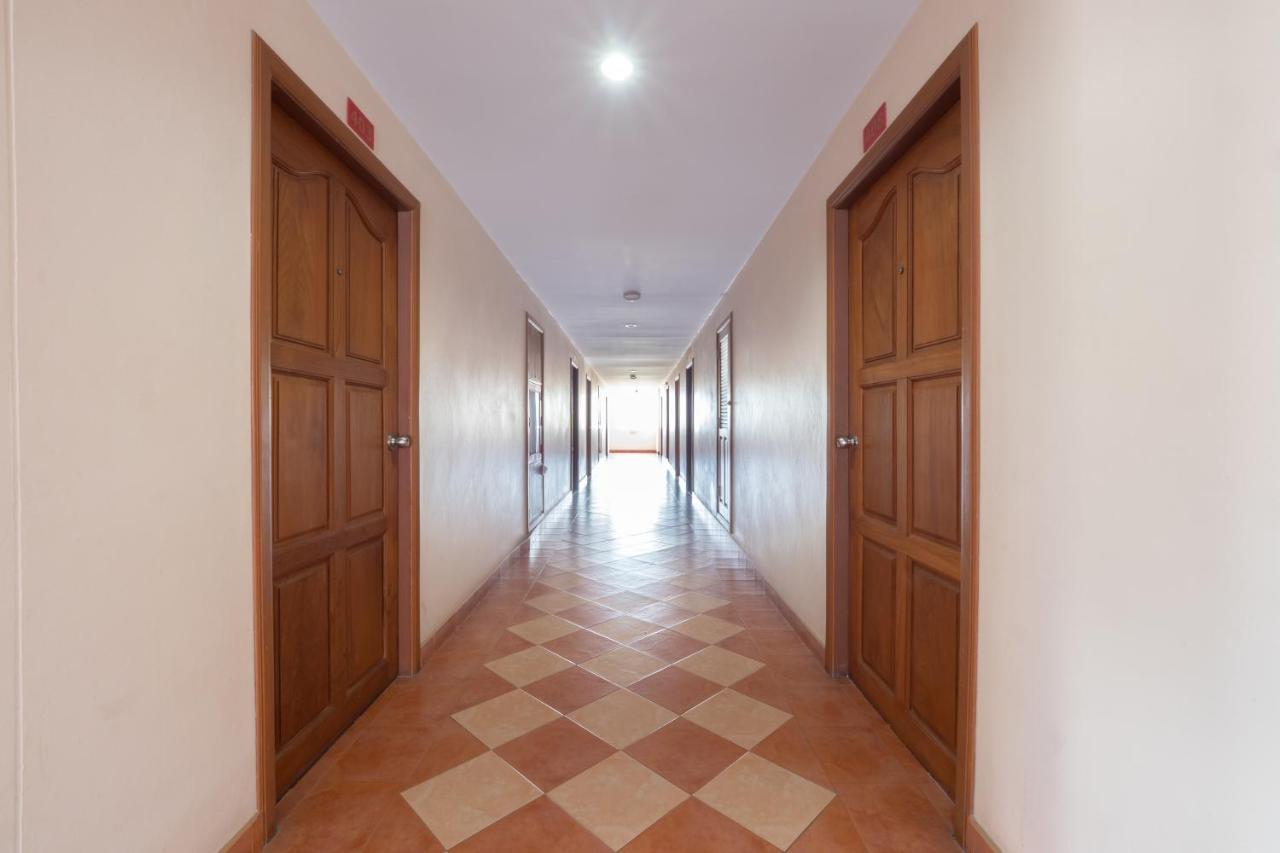 Hotel RedDoorz Navin Mansion 3 Pattaya Zewnętrze zdjęcie
