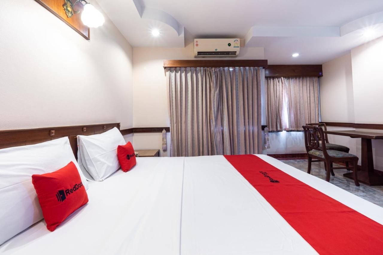 Hotel RedDoorz Navin Mansion 3 Pattaya Zewnętrze zdjęcie