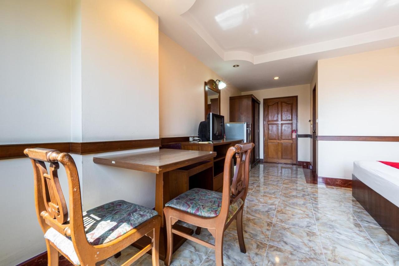 Hotel RedDoorz Navin Mansion 3 Pattaya Zewnętrze zdjęcie