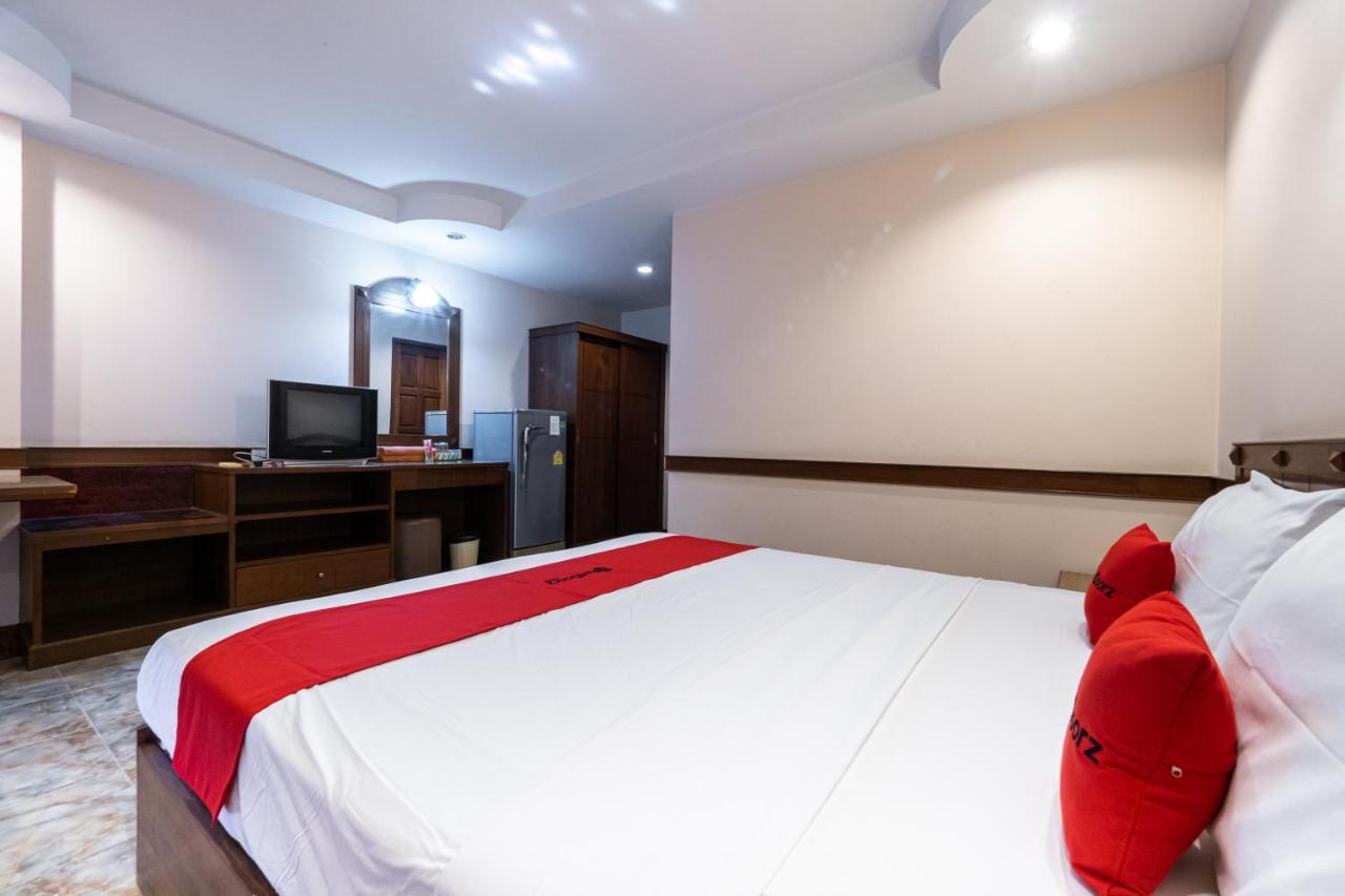 Hotel RedDoorz Navin Mansion 3 Pattaya Zewnętrze zdjęcie