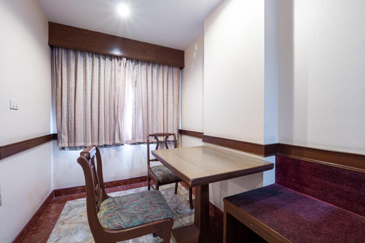 Hotel RedDoorz Navin Mansion 3 Pattaya Zewnętrze zdjęcie