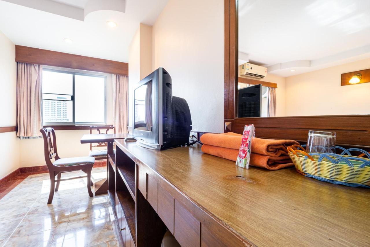 Hotel RedDoorz Navin Mansion 3 Pattaya Zewnętrze zdjęcie