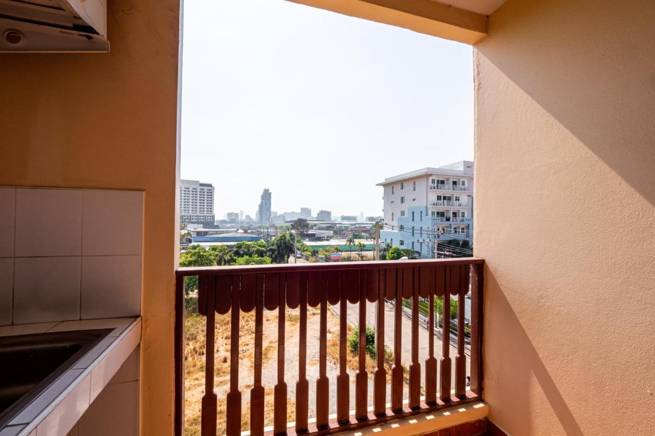 Hotel RedDoorz Navin Mansion 3 Pattaya Zewnętrze zdjęcie