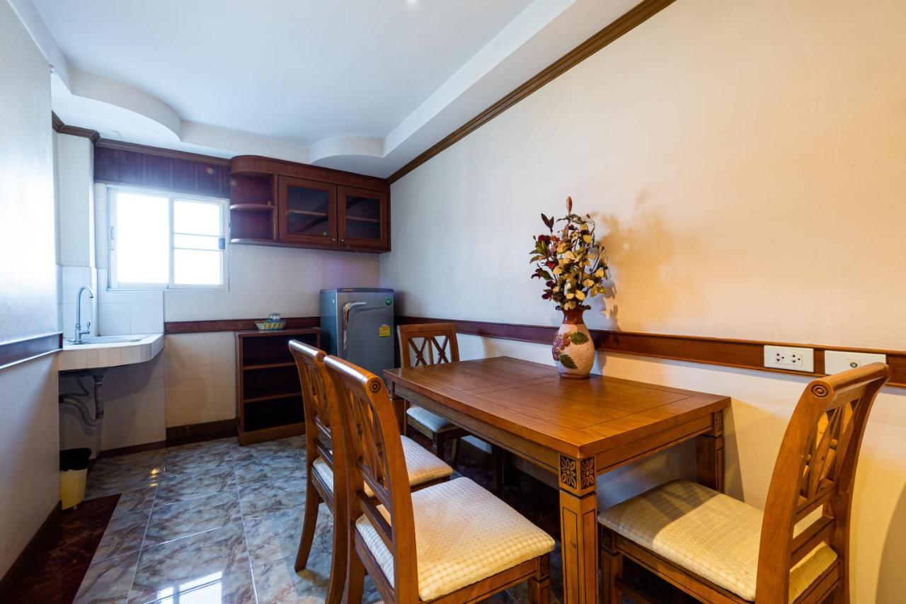 Hotel RedDoorz Navin Mansion 3 Pattaya Zewnętrze zdjęcie